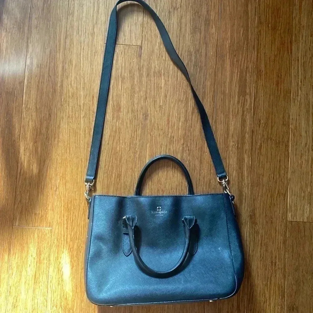 Kate Spade black leather crossbody - removable strap - great condition